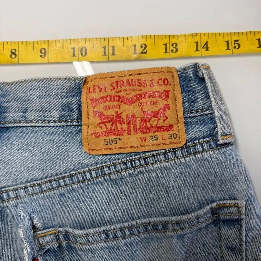 Levi’s Blue Distressed Mid Rise 505 Cut Off Frayed Denim Shorts Size 29x30